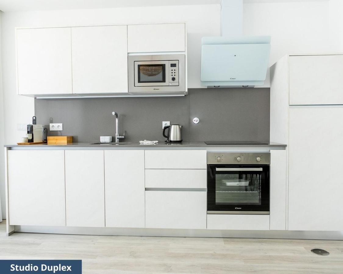 Triade Apartamentos Авиеро Екстериор снимка